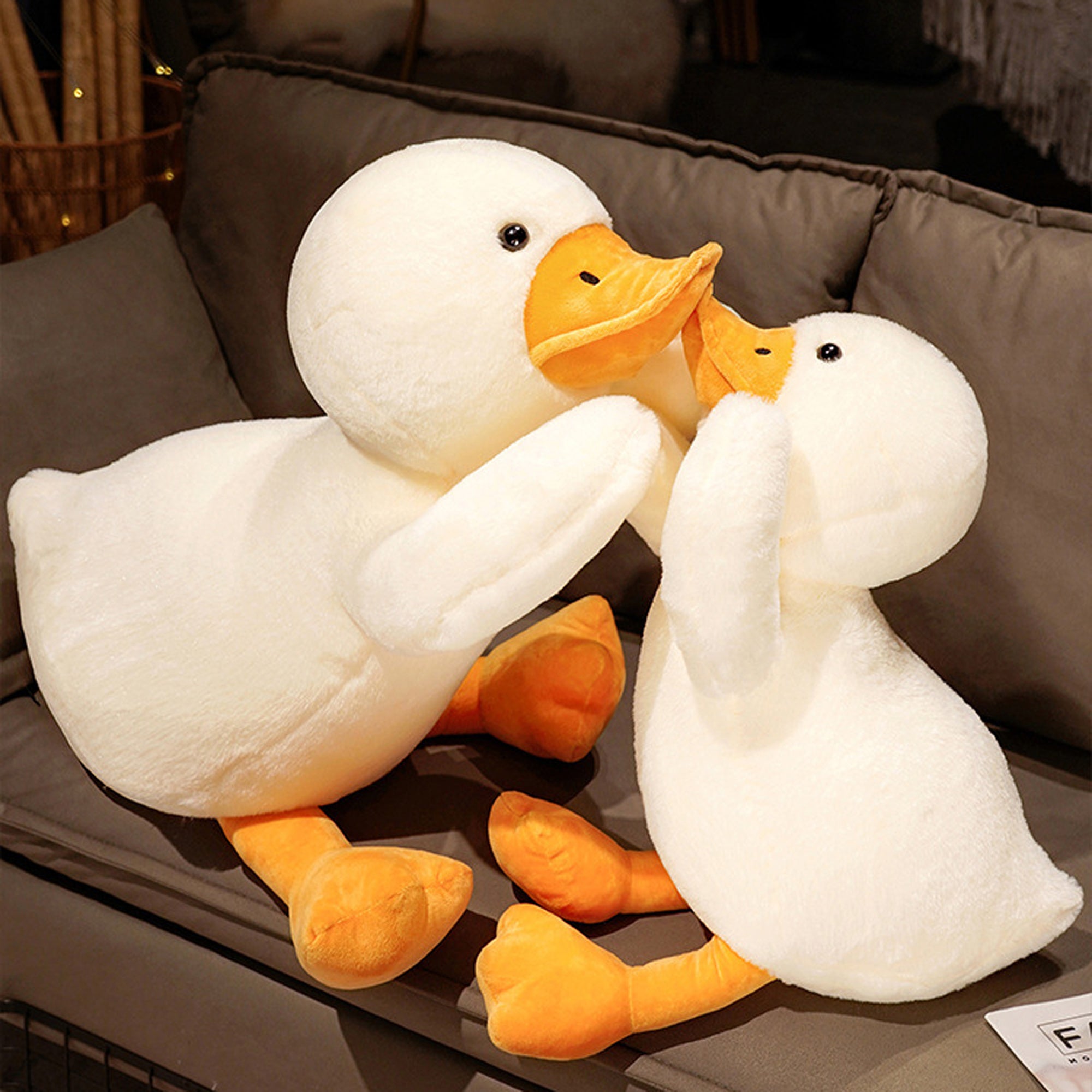 60cm Cartoon Duck Plush Doll Soft Throw Pillow Stuffed Toy R40552