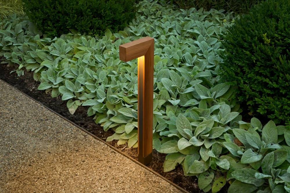 Cedar Landscape Path Light R829911