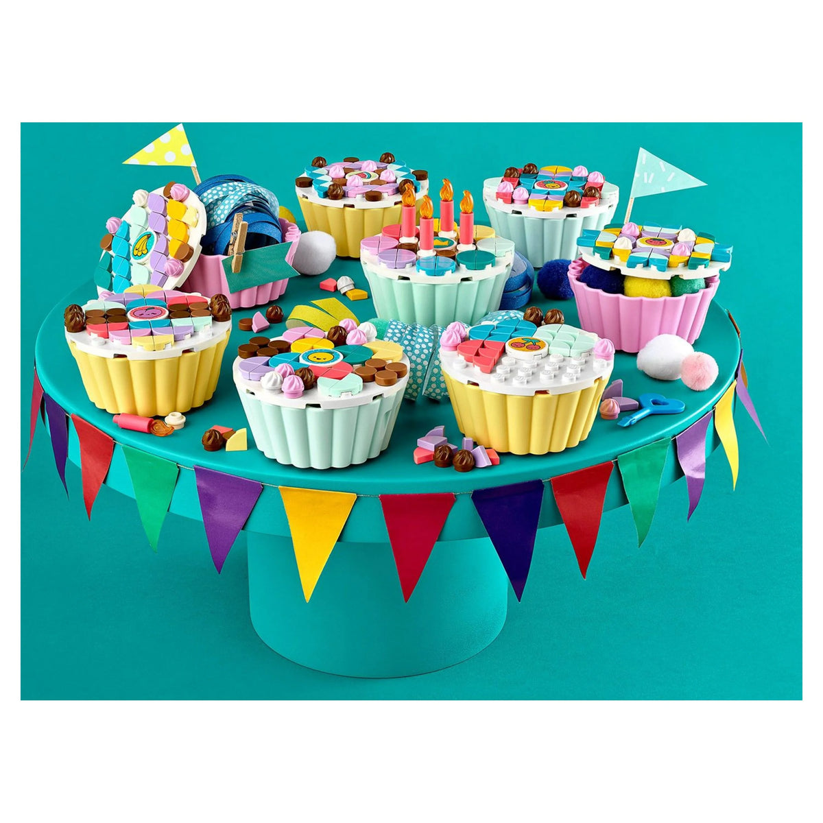 622 Pieces DIY Craft Decorations Kit E952