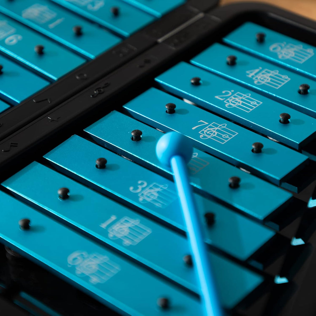 16 Note Glockenspiel Xylophone with Case L7443