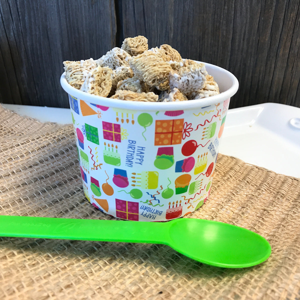 16 Pk Birthday Ice Cream Kit with 8 Oz Cups, Spoons, Umbrellas X383