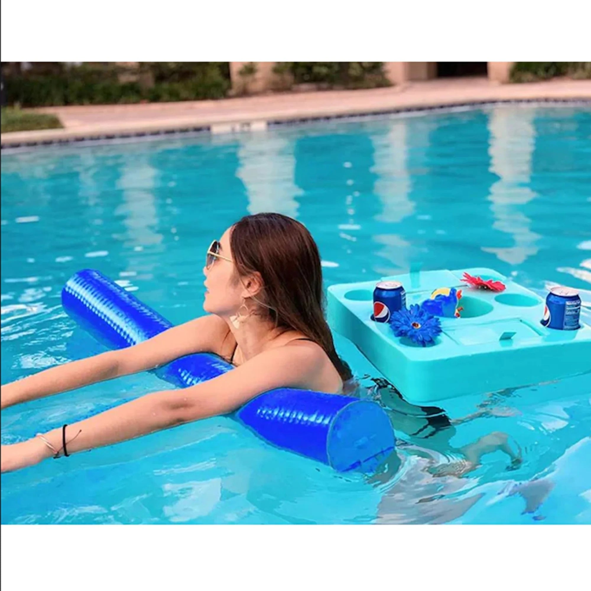 Mega Foam Pool Wavy Noodle (Capri Blue) F63299