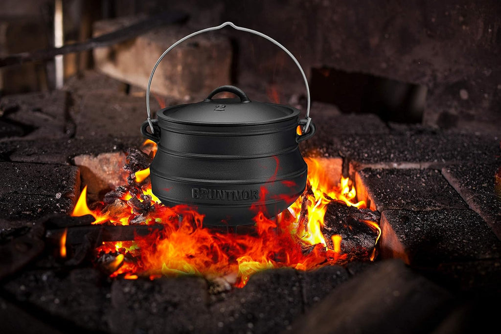 Cast Iron Pre-Seasoned Potjie Pot With Lid, 8 Quarts P70162
