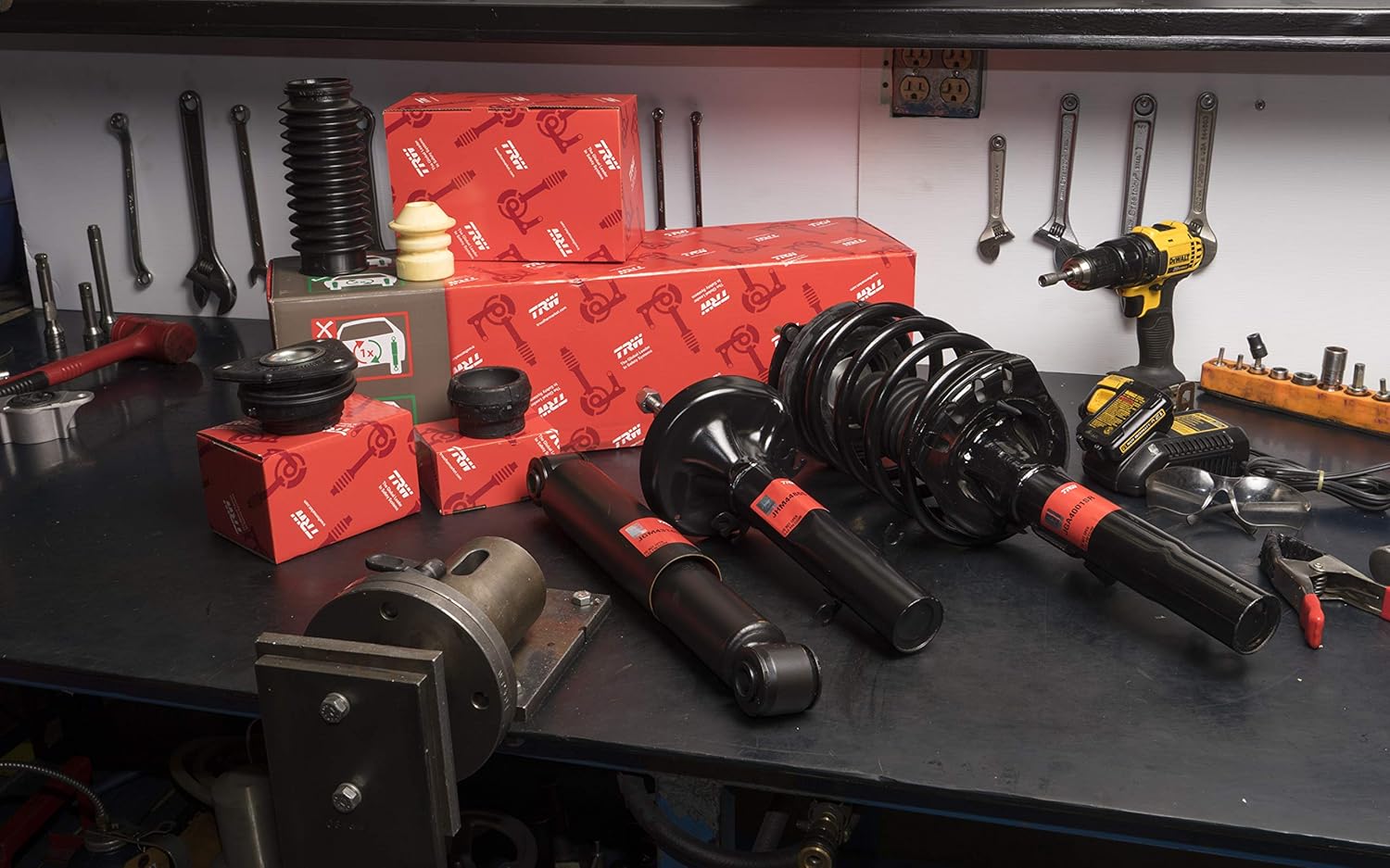 TRW Shock Absorber Pack of 2 K275