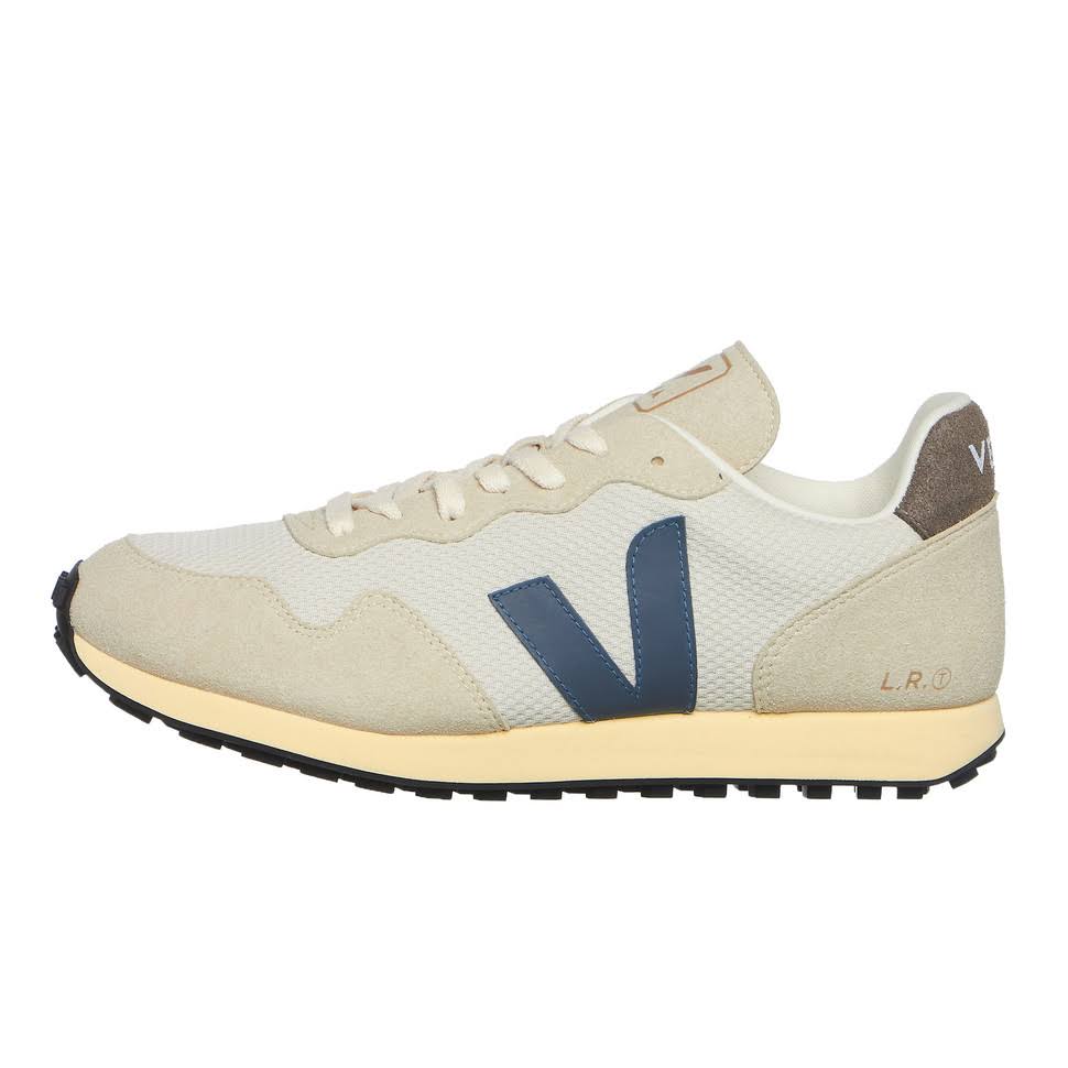 Natural / California US 8 Men Sneakers X886